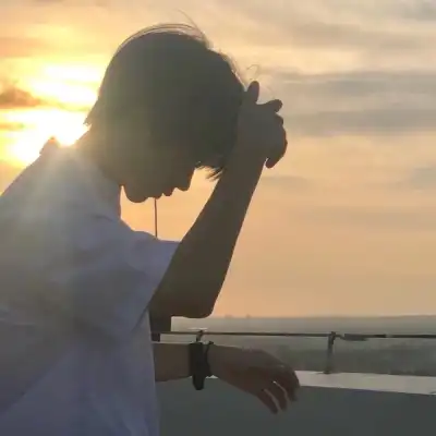 通薏冉